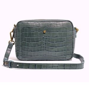 Madewell Transport Camera Bag - 2 straps - Embossed Croc - Smokey Spruce